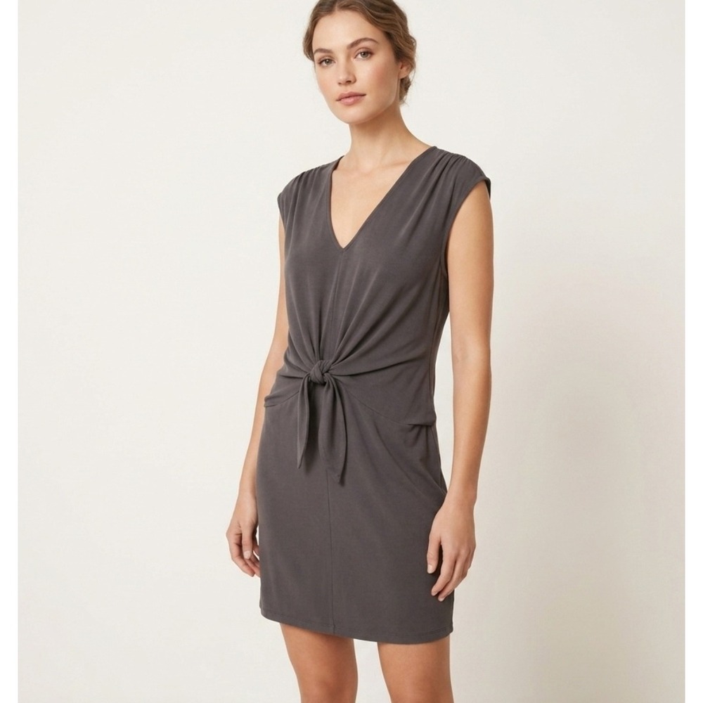 Heartloom Front Tie Mini Dress Gray V-Neck Size M Cap Sleeves Rayon Blend